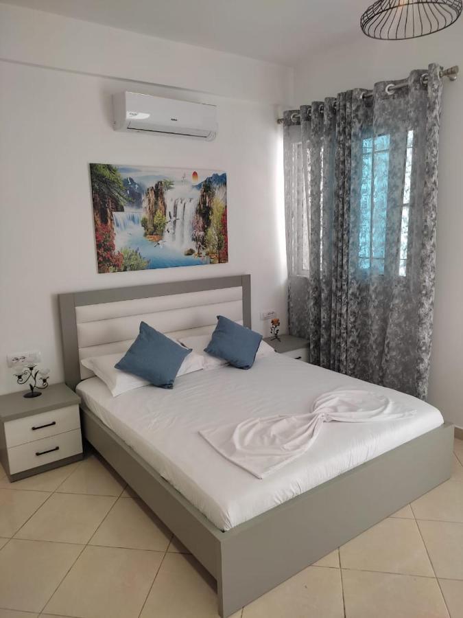 Aila Apartment Sarandë エクステリア 写真