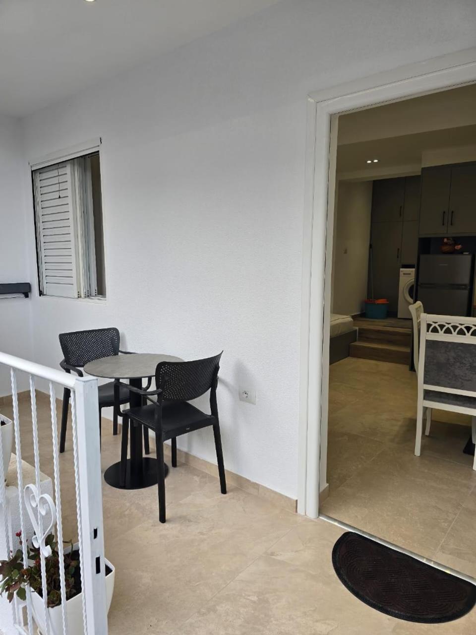 Aila Apartment Sarandë エクステリア 写真